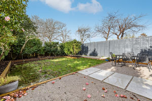 Photo 24- click for photo gallery